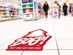 General Formulations 210 TRAFFIC GRAFFIC® 3.4 mil matte white vinyl Clear removable adhesive - Image 2